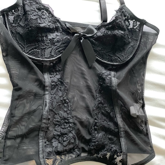 Black lace Bustier - Picture 2 of 2